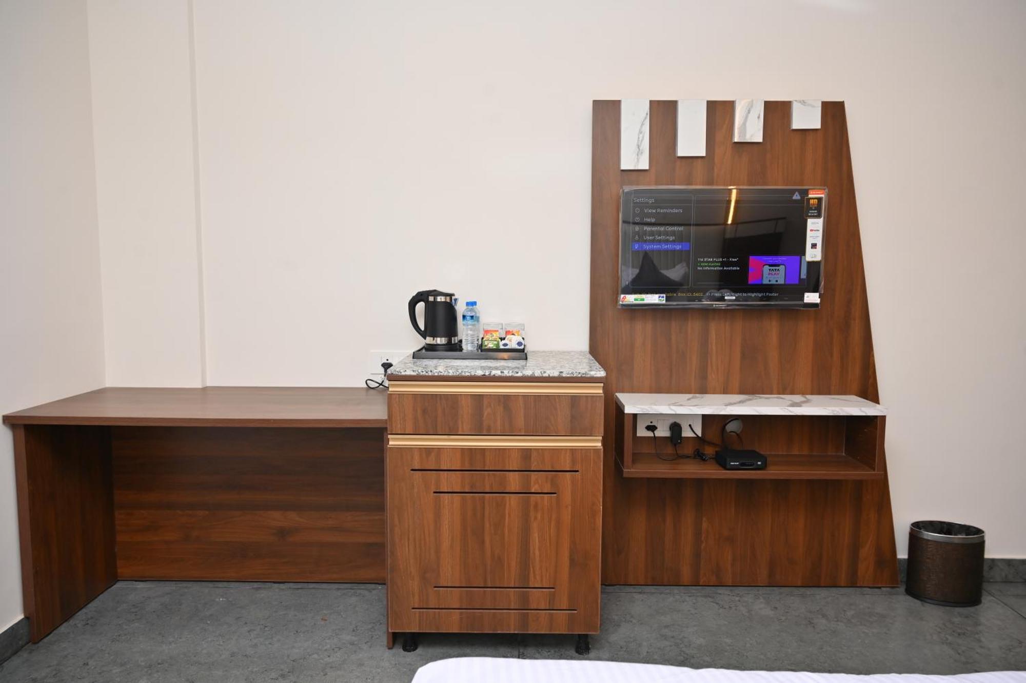 Hotel Shri Devi Comforts Inn Bhatkal Екстериор снимка